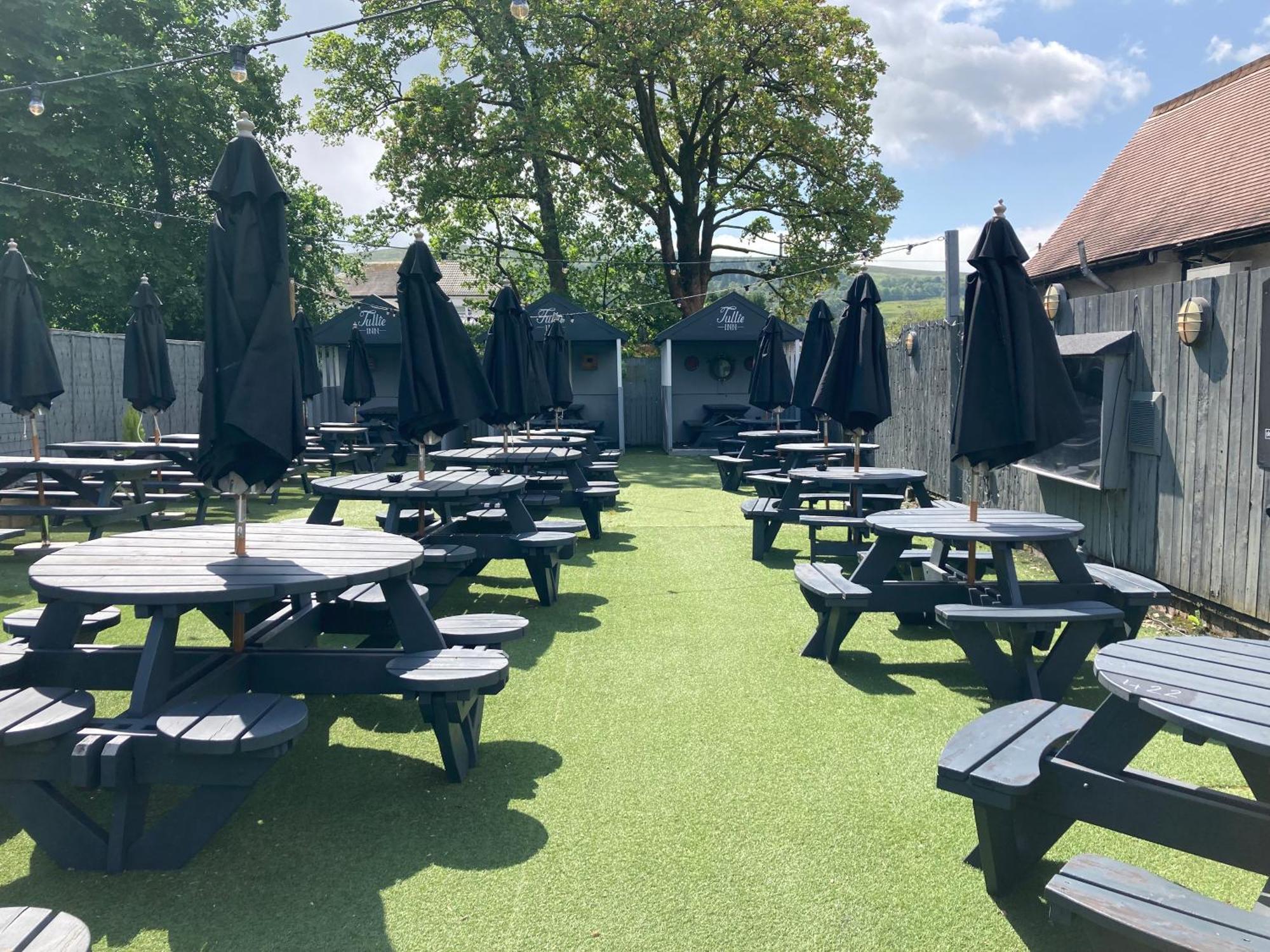 Tullie Inn Balloch Bagian luar foto