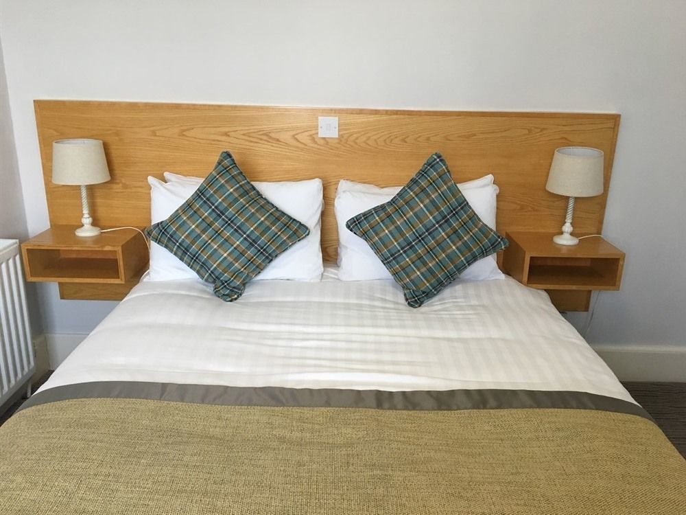 Tullie Inn Balloch Bagian luar foto