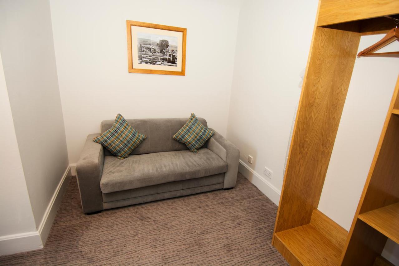 Tullie Inn Balloch Bagian luar foto